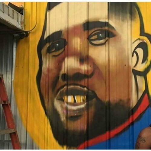 thingstolovefor:The owner of the store that #AltonSterling was killed at allowed for an artist to pa