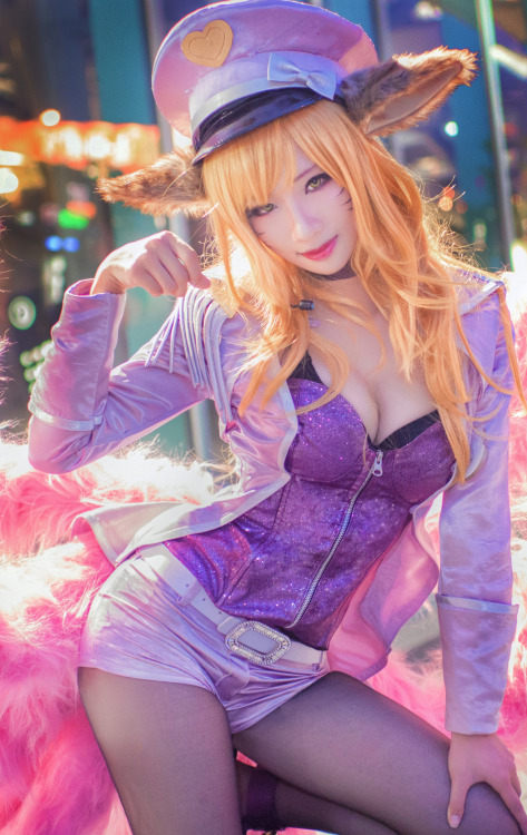 cosplay-soul:  Ahri | League of Legends  porn pictures