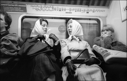 c86:Down the Tube Travellers on the London Underground 1987–1990Photography by Paul Baldesare