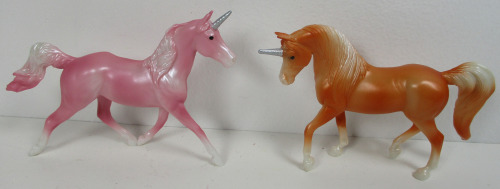 It’s Toy Time Tuesday!With&hellip;Breyer Rainbow of Stablemates Unicorns!TTT is late this week, but 