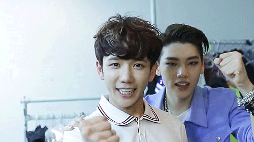 saekkisongarak:  High4 - Baby Boy MV Making - Myunghan winking ^^