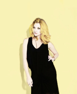 conansdoyles:  natalie dormer appreciation week: day four: natalie + photoshoots (x) 