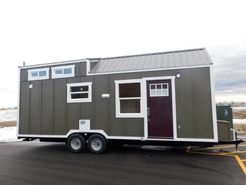 dreamhousetogo:  An Artist’s Tiny House by Tiny Idahomes