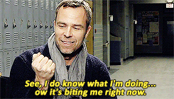 hoechloin:J.R. Bourne vs. a moth (Season 3 BTS Bloopers)