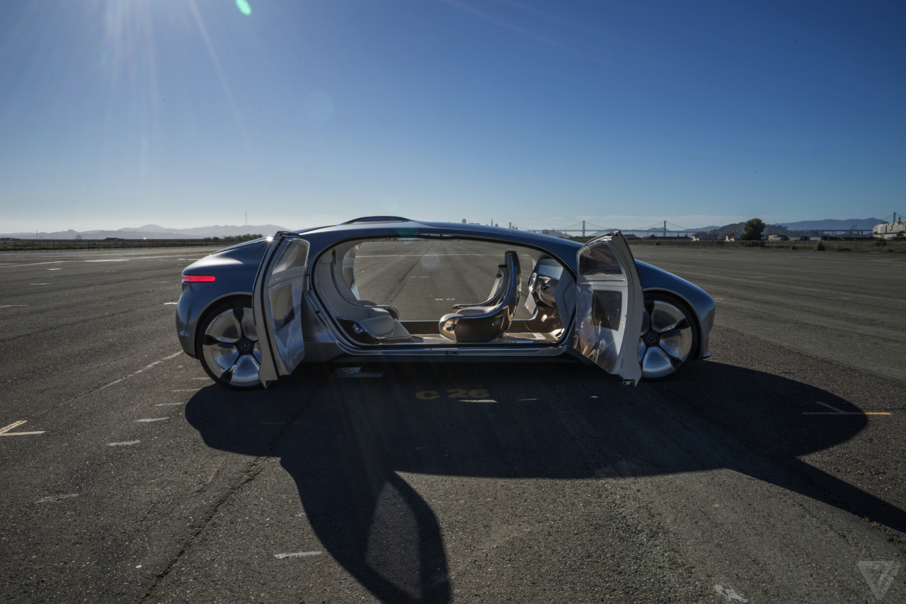 theverge:  We took a ride in the Mercedes-Benz F 015, a self-driving car from 2030.The