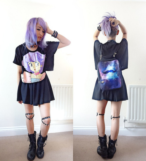 dyingbythe-sea:  ✖‿✖  give me this shirt.