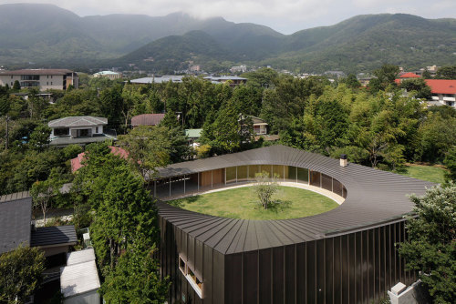 remash: s residence ~ shigeru ban architects