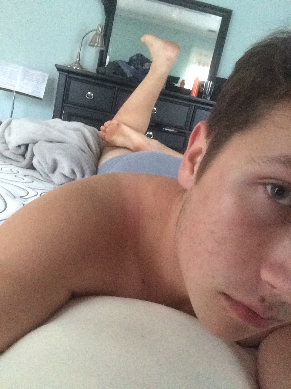 actuallynickiminaj:  my anaconda don’t 