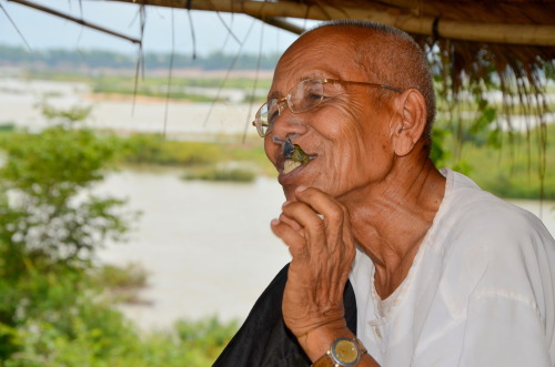 Photographic highlights of Kratie, Cambodia Yes, I know the Irrawaddy Dolphin is missing. Blame Tumb