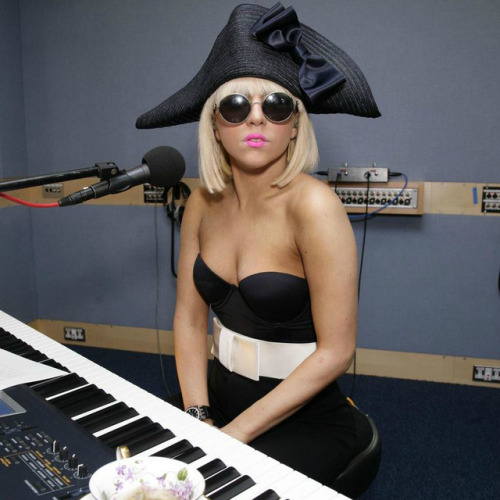 997: everygagalook: 21 april 2009 capital fm radio london, england THAT day when EVERYTHING changedt