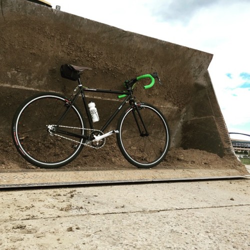 bicyclerelated: Long live the cross check! #alphabicyclecompany #surlybikes #coloradical #bulldozer