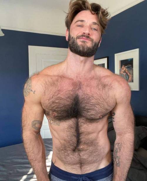 HAIRY INC. | https://hairyinc.tumblr.com | @hairyinc | Twitter | https://twitter.com/hairyinc 