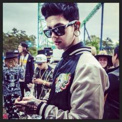 black-plug:  T.Mills