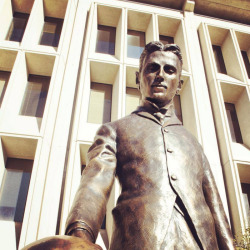 kickstarter:  It’s Nikola Tesla’s birthday, so we remembered this Tesla statue, which was unveiled in December in Silicon Valley. Looking pretty great for a 150-something-year-old… wait, how do statue years work?