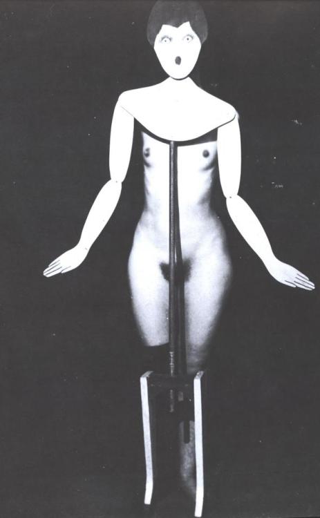 Porn artist-manray:The Coat Stand, 1920, Man Ray photos