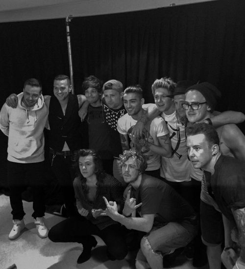 stylesnews:louteasdale: In my “on this day” in 2015; last day of tour with McFly, Busted &amp; One D
