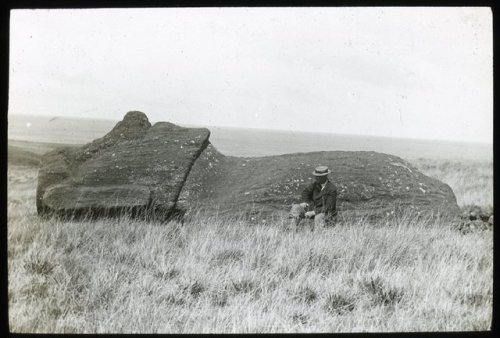 archaeoart:Moai in slumber, Easter Island, circa 1914. 