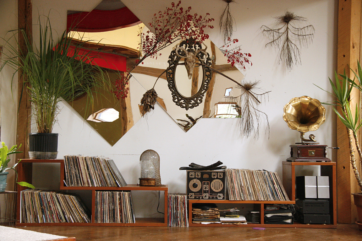 notyourdaddy:  Alright….I dug up some more photos of my last house. Here in the