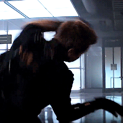 natalias-romanov:Clint vs. Vision – requested by @captainearlcole#you tried#clint’s willingnes