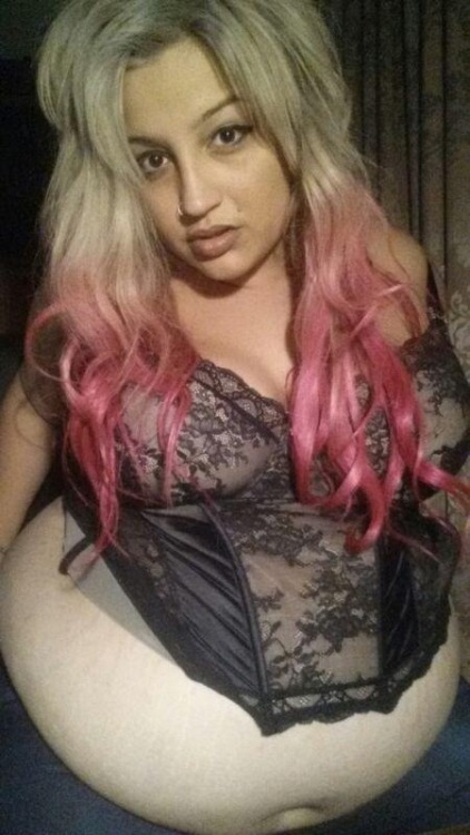 http://supersizebbw.tumblr.com/post/88546457222