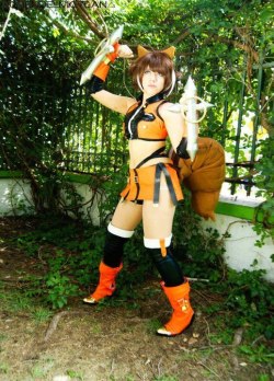 sexycosplaygirlsuk:  Cosplayer: Lucy Langley Cosplayhttp://on.fb.me/VFe3cw (link wouldnt attach :s) Character: Makoto Nanaya From: BlazBlue http://on.fb.me/XpzGuH 