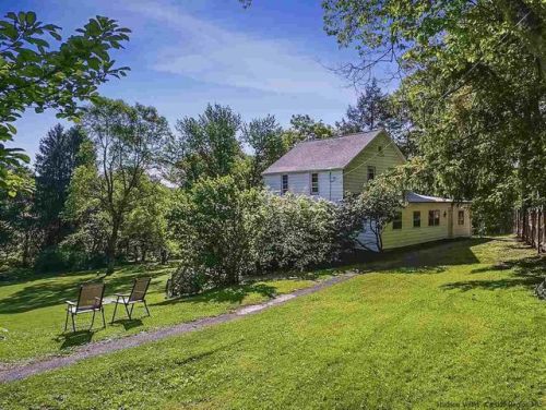 $299,000 /3 br/1700 sq ft Esopus, NY built in 1910