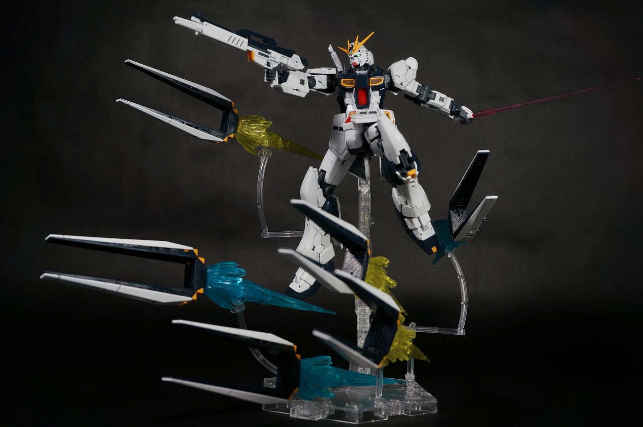 g-29astarothtrinity:  RX-93 Nu Gundam Londo Bell Unit (E.F.S.F.) Amuro Ray’s Custom