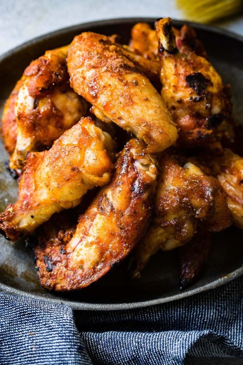 foodffs:The Best Dry Rub Smoked Chicken WingsFollow for recipesIs this how you roll?