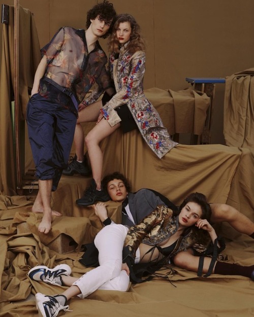 Boycott Magazine 06 Spring/Sumer 2018 Matthieu, Nienke, Zackary &amp; Lula wears all clothes @lo