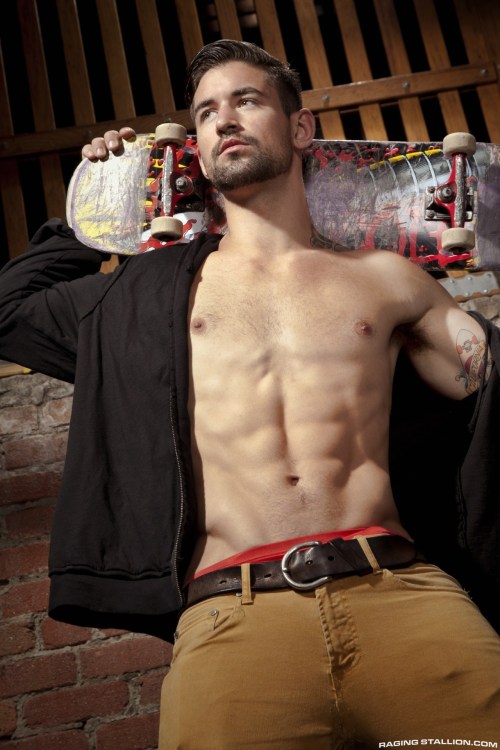 edu-dudu:  Benjamin Godfre (“Oh My Godfre!” photo set)