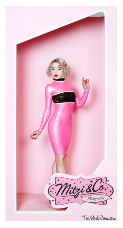 “All Dolled Up” shot by Mitzi - Latex by Westward Bound - Full 40 image members only set