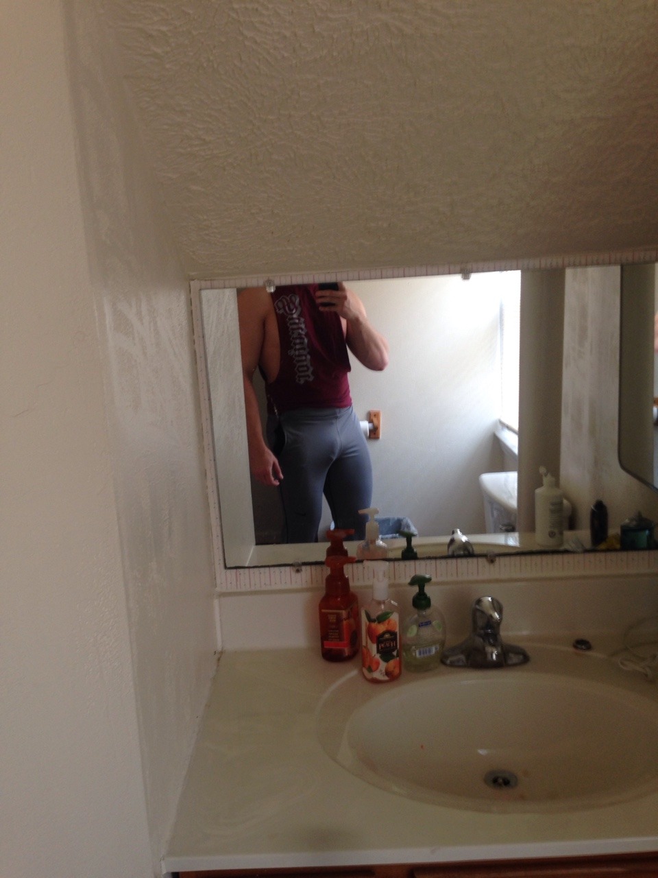 capnjon:  Was about to head to the gym yesterday, and right before I left, I noticed