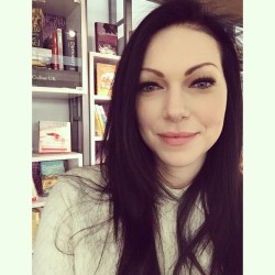 sailsiinthesky: lauraprepon: Let’s get lit’ with it #NYC #books #excitingtimes #cantwaittoshare  