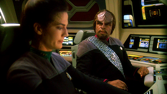 holyfuckabear: logicheartsoul: Jadzia Dax &amp; Worf in Change of Heart that one episode where j