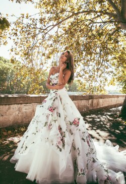 eventsbyrebecca:  I love this floral print wedding gown 
