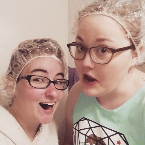 No we’re not having a baby, we’re just dying our hair for Galentine’s day!!!! #gal