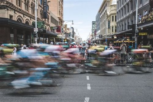 rollersinstinct: The (World Tour) show begins with the Tour Down Under. Check out Chris Auld’s photo