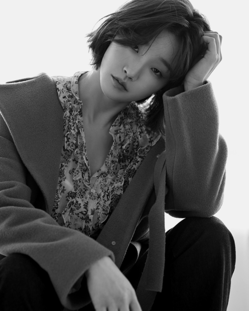 thequeensofbeauty: Park So-dam for Big Issue Korea (December 2016)