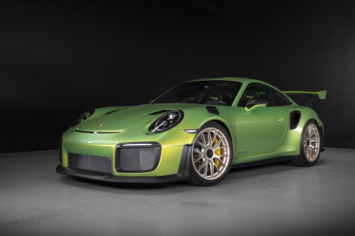 2018 Porsche 911 GT2 RS (991) “Python Green Chromoflare”