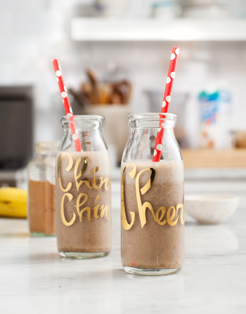 tinykitchenvegan:Vegan Cinnamon Coffee Smoothies … put this on my ‘To make’ list … 