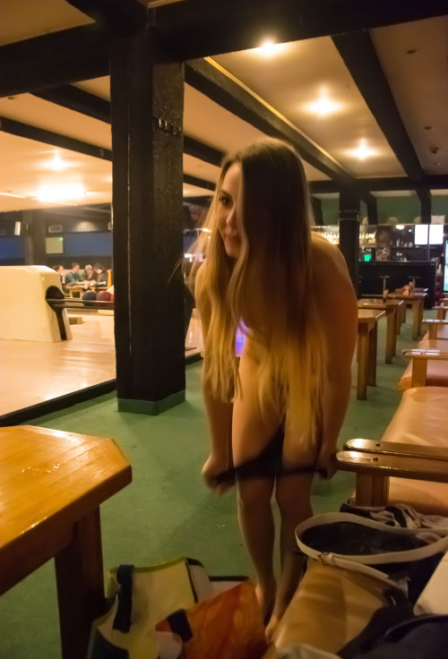 nakedgirlsdoingstuff: Girl loses round of bowling, has to spend rest of the night naked.