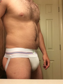 straightcuriousbuds:  Thick meat in a jock.