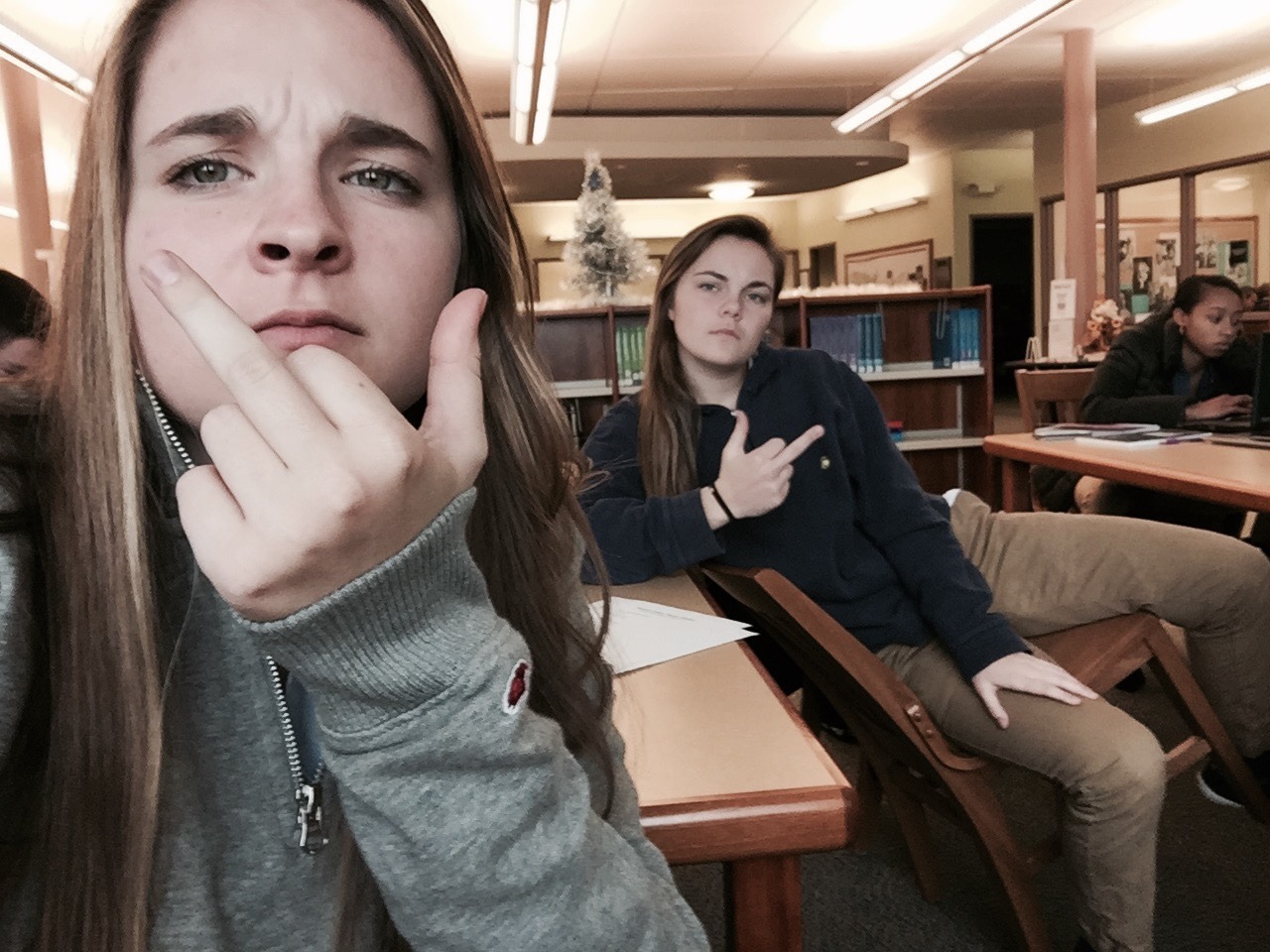 notthevirginmary:  alleeegra:  notthevirginmary:  my main shasta-brah  Hoe bags 