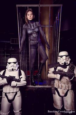 nerdybodypaint:  Come to the Dark Side… we have boobies