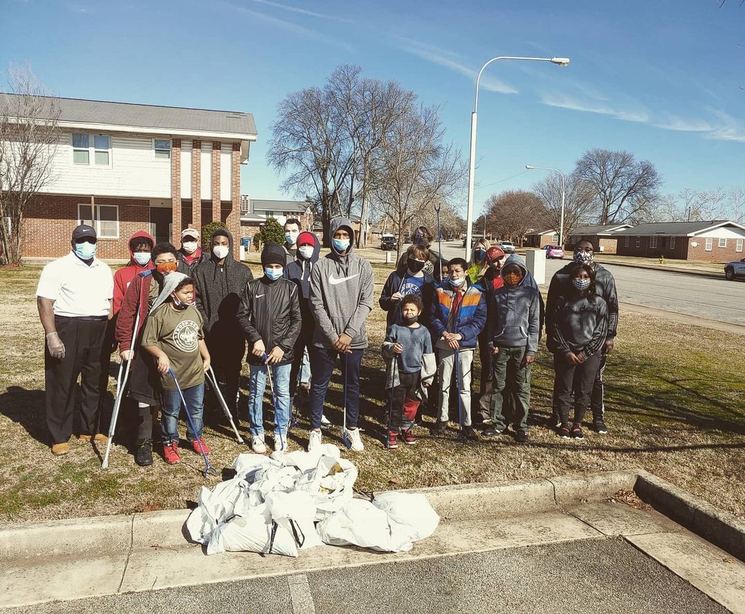 <p>Starting off the New Year with a community cleanup at Searcy. Thanks to @operationgreenteam  for the equipment and @samsclub  for the food! (at Albert F. Farrar Sr.scout Hut)<br/>
<a href="https://www.instagram.com/p/CKZsz76JQsb/?igshid=1jwbh0vi2xkhs">https://www.instagram.com/p/CKZsz76JQsb/?igshid=1jwbh0vi2xkhs</a></p>