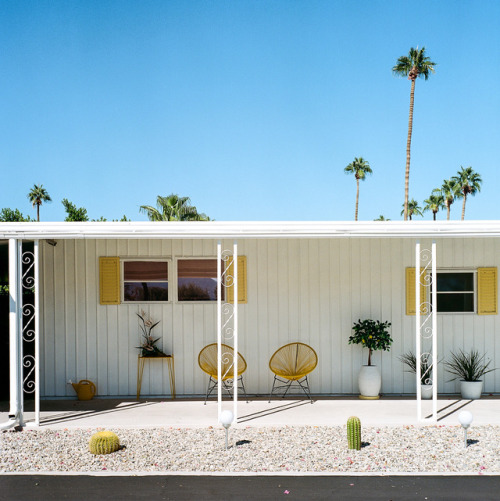 TWENTYSIX MOBILE HOMES A play on Edward Ruscha’s &lsquo;Twentysix Gasoline Stations,&r