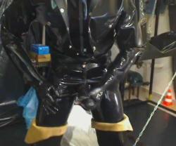 rubberskincz.tumblr.com post 138609538400