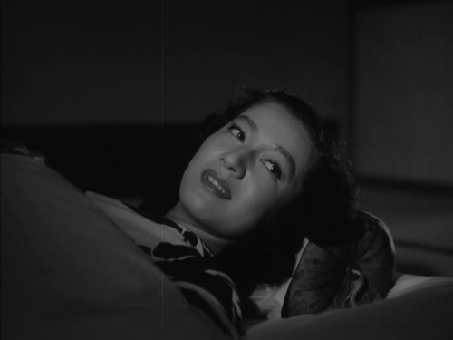 365filmsbyauroranocte: Setsuko Hara in Late Spring (a.k.a. Banshun) (Yasujiro Ozu, 1949)