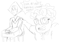 gemlings:  i saw a post that compared peridot to zim and i just…………..