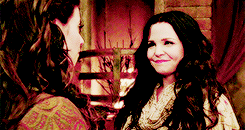 neerapen:  OUaT meme} nine relationships↳ [5/9] Red Snow - Ruby and Snow 
